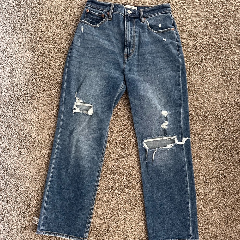 Abercrombie & Fitch Ankle Straight Ultra High Rise Distressed Jeans - Size 27/4R